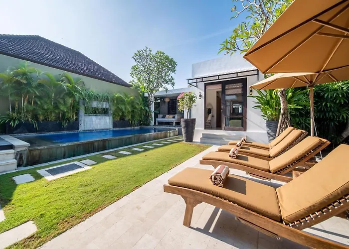 Lotus Luxury Villa Seminyak